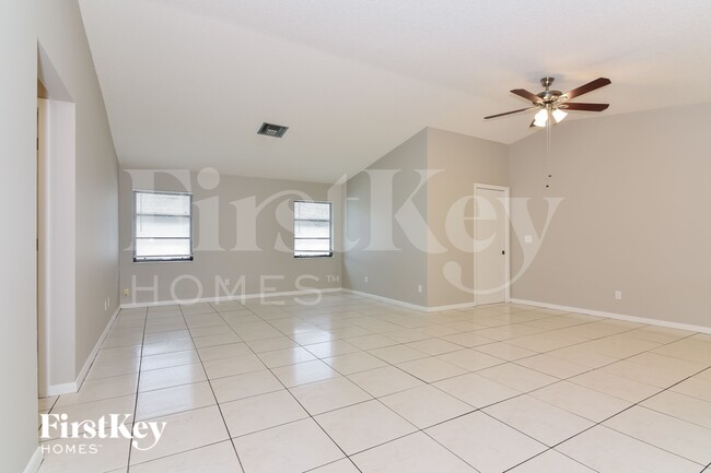 Photo - 620 SE 29th St