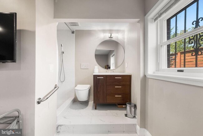 Photo - 4005 Anacostia Ave NE