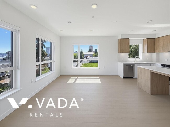 Building Photo - First & Royal 2 BR APT Rental 202-82 First St New Westminster: VADA Unit 202