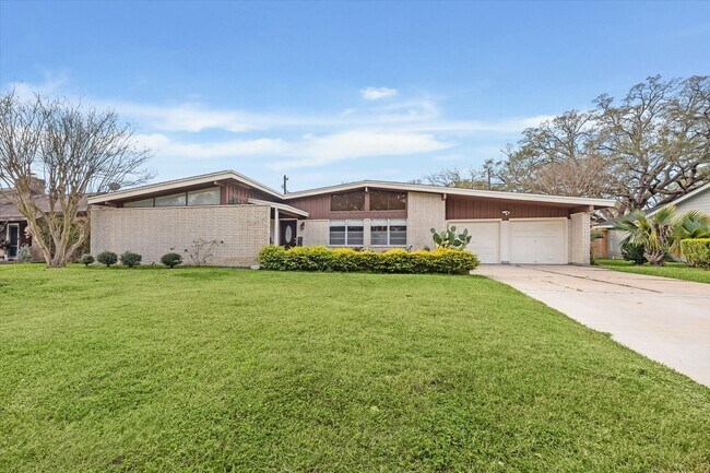 Photo - 3310 Longfield Cir