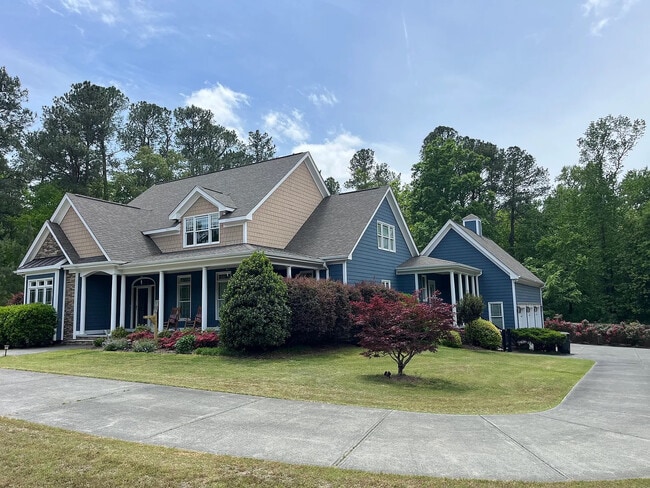 Photo - Room in House on Raven Wood Dr
