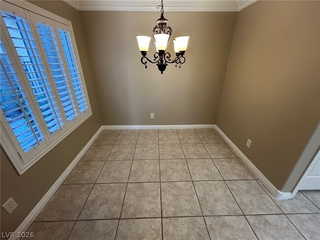 Photo - 907 Majestic Oak St