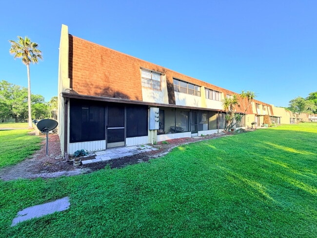 Photo - 2 Bedroom Condo on a Corner Lot Available for Rent