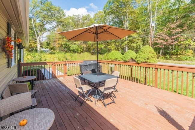 Photo - 908 Willow Dr