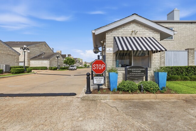 Building Photo - 506 Wilcrest Dr Unit 506