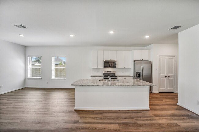 Photo - 11955 Pondwood Dr
