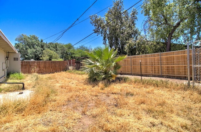 Photo - 2133 W Morten Ave