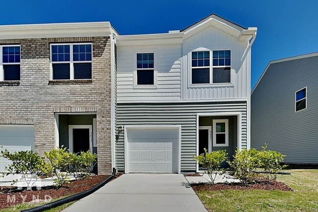 Building Photo - 3021 Fulong Dr