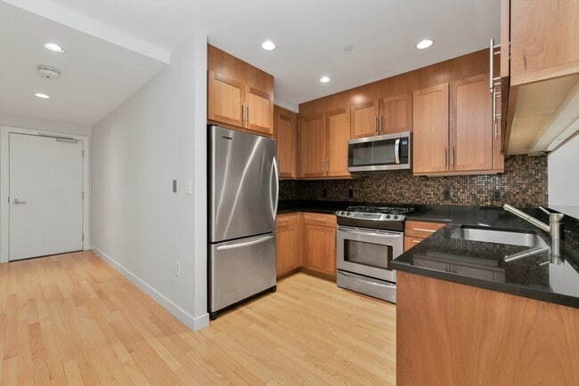 Photo - 80 Broad St Unidad 603