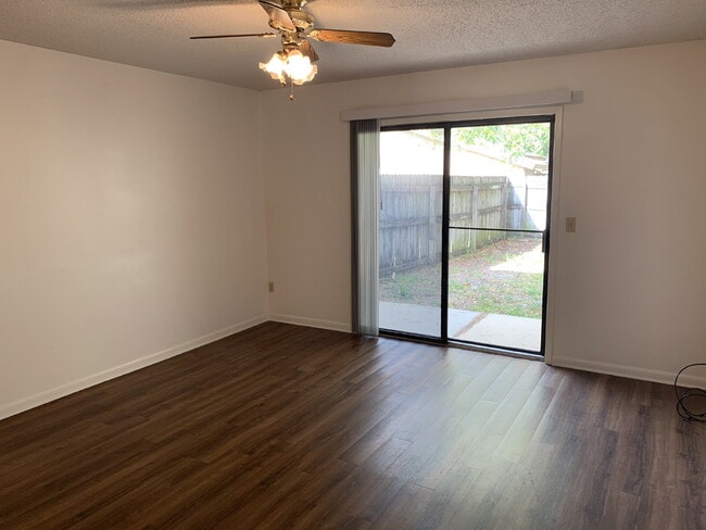 716-C Fairview - 716-C Fairview Apartment Unit C