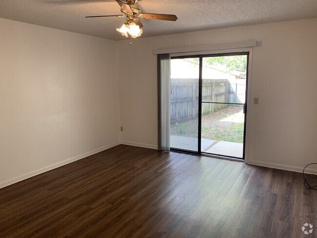 Building Photo - 716-C Fairview Unit C Rental