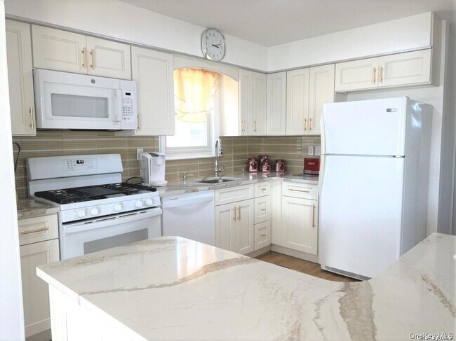 Photo - 24 Virginia Ave Unit Top