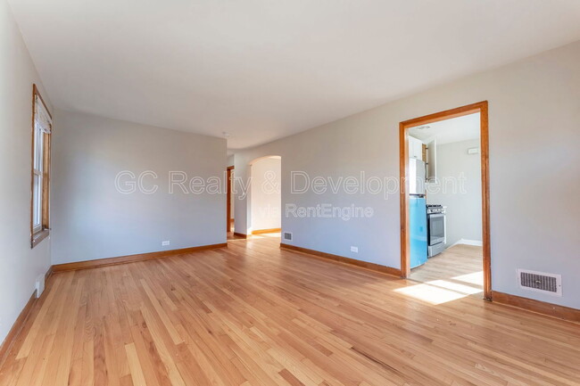 Photo - 301 Bohland Ave