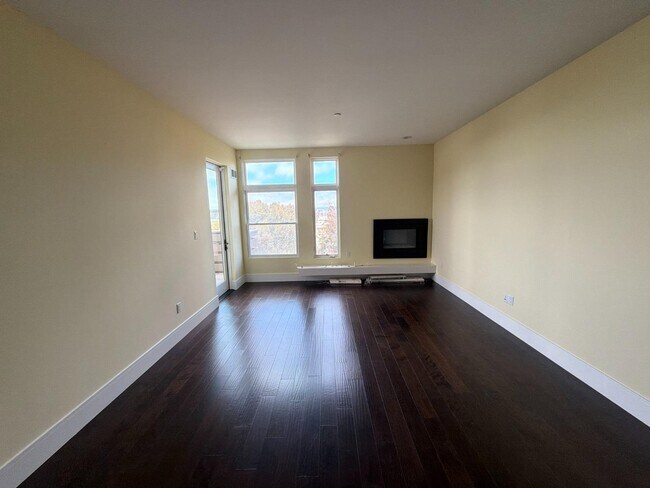 Photo - 1838 Ogden Dr