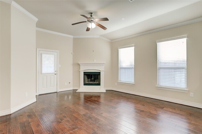 Photo - 606 Sabinal St