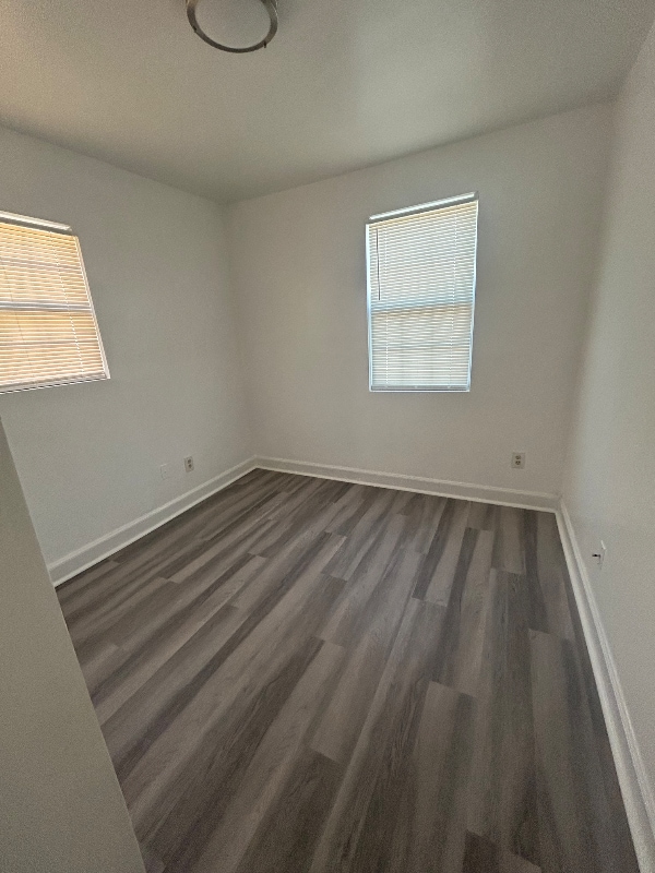 Photo - 722 Langley Ave