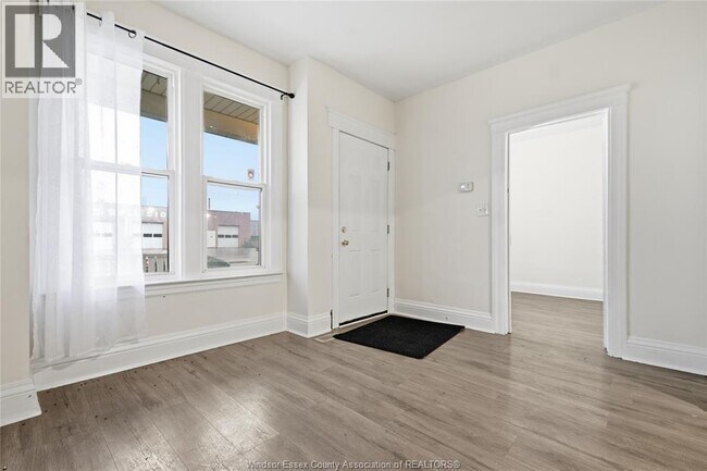 Photo - 1231 Windsor Ave