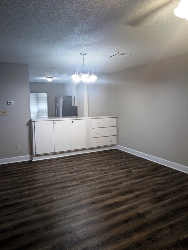 Photo - 3503 Christopher Dr NW