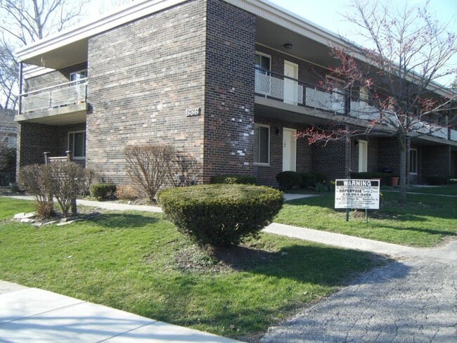 Building Photo - 336 Pennsylvania Ave Unit 7