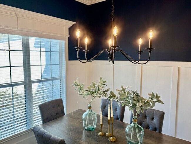 Photo - Pre-lease today for a late May move in