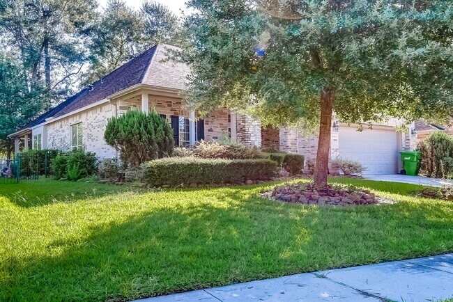 Photo - 18318 Hampton Hills Dr