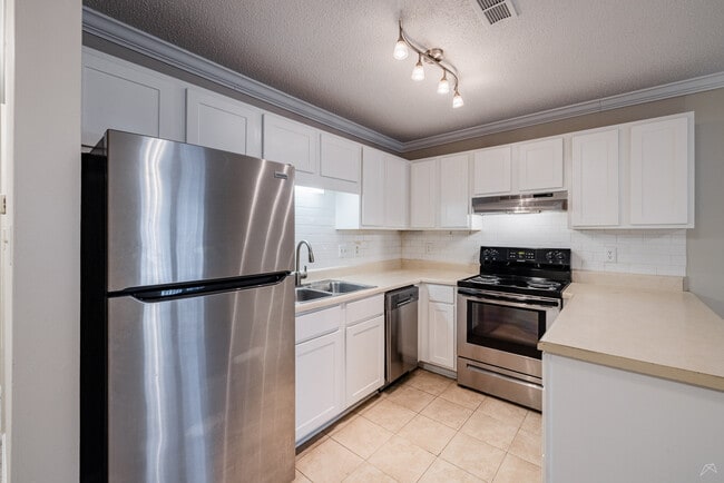 Photo - Forest Pointe