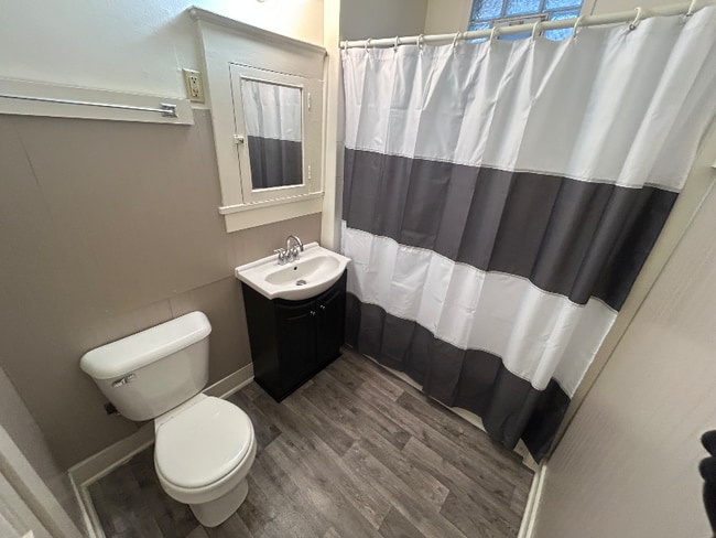 Photo - 2934 N Bremen St Unit 2934 N Bremen St