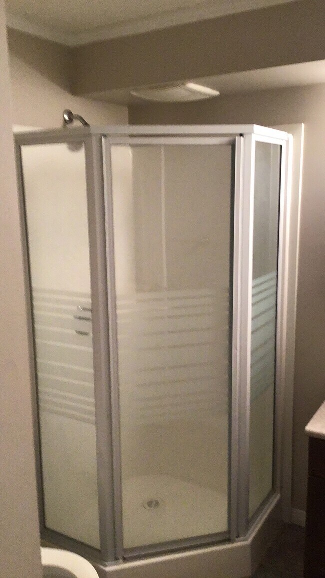 Photo - 5202 49 St