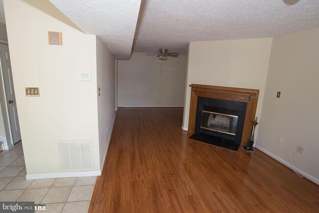 Building Photo - 6128 Hoskins Hollow Cir