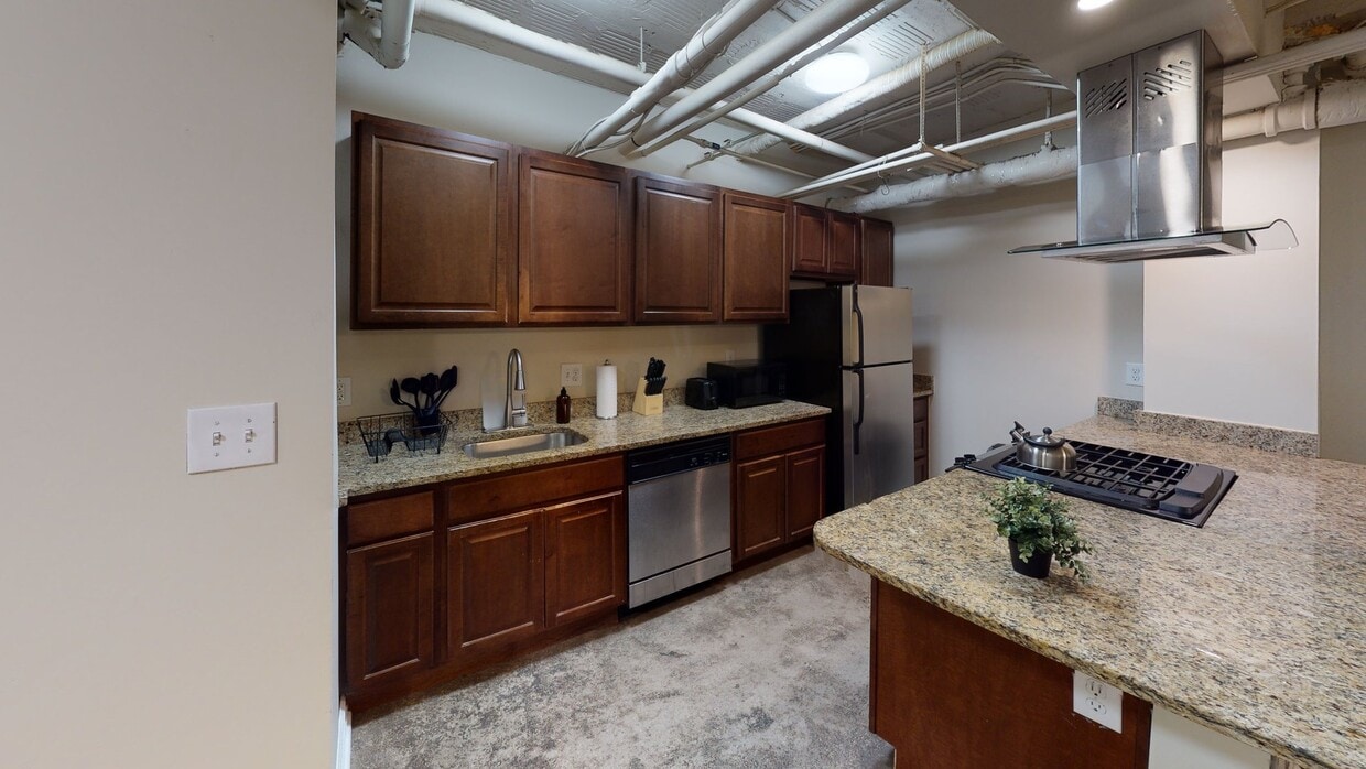 Photo - Private bedroom in 5 bed/2 bath Home