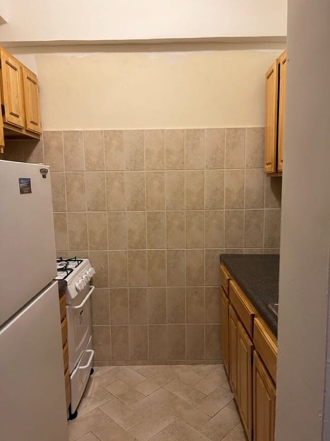 Photo - 4295 Webster Ave Unit L7
