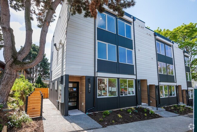 Building Photo - New Modern Ballard Townhouse | 3BR/2BA | P...