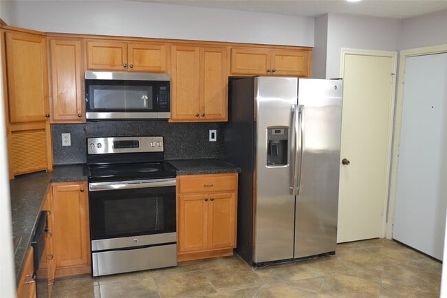 Photo - 12023 Woolford Dr