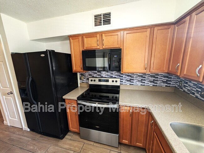 3441 Oak Trail Ct