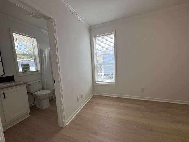 Photo - 1643 Voyager Dr