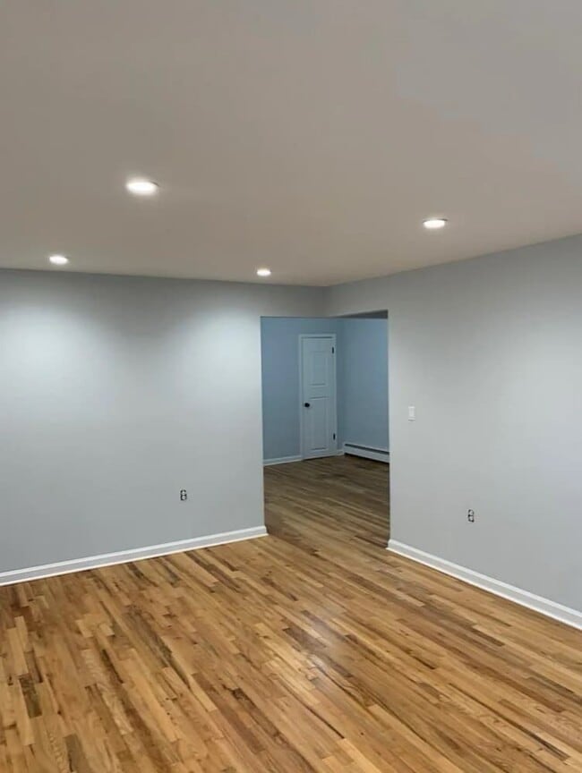 Photo - 229 E 237th St Unit 2 nd floor