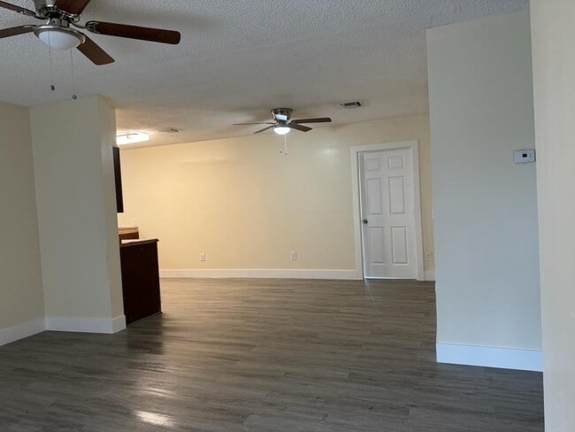 Photo - 6817 SW 10th St