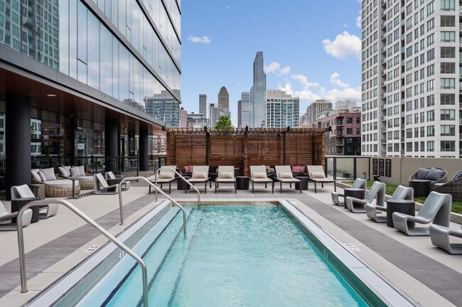 Building Photo - 800 N Cleveland Ave