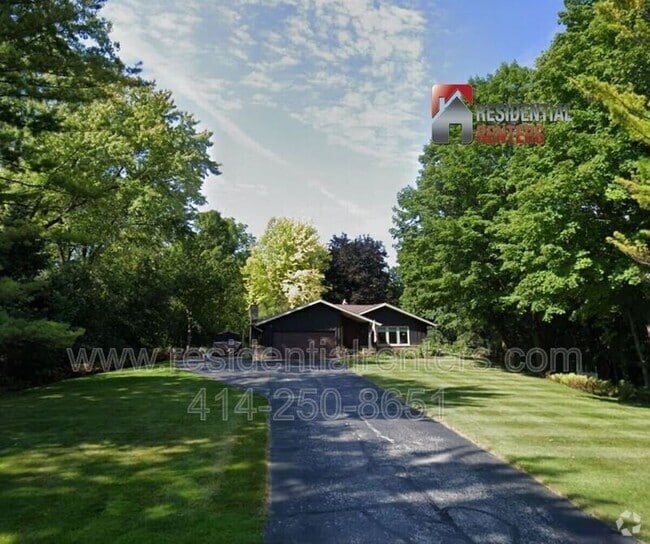 Building Photo - 11539 N Parkview Dr Rental