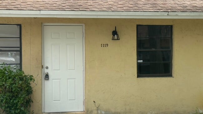 Photo - 1119 Goldenrod Rd House