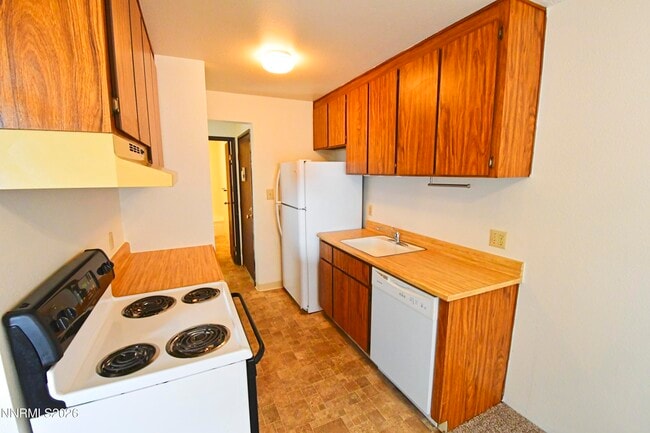 Photo - 400 S Saliman Rd Unit APT B-21