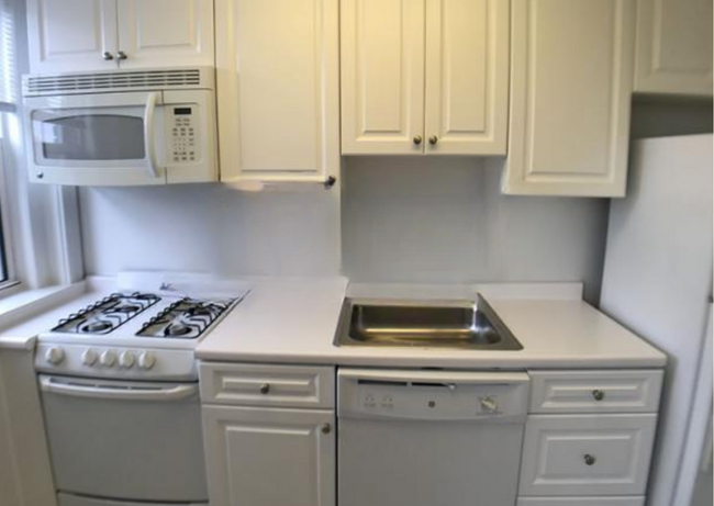 Building Photo - 15 Langdon St Rental