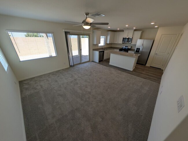 Photo - 4935 Toad Lily St