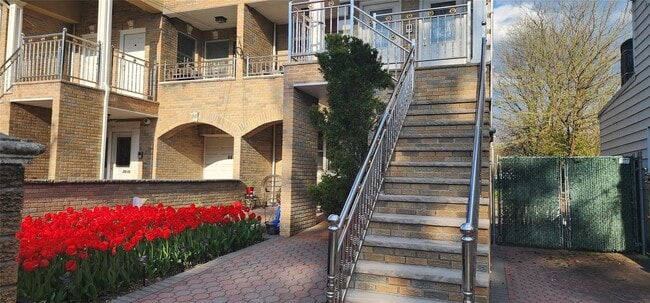 Photo - 66-39-66-79 79th Pl Apartment Unit 3