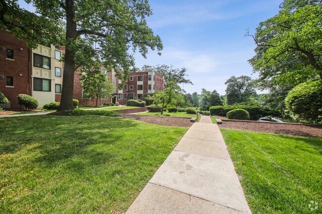 Building Photo - Prince Georges Apartments