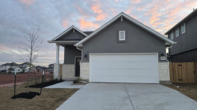 Brand New 3-Bedroom Home for Rent in Manor! - Brand New 3-Bedroom Home for Rent in Manor!