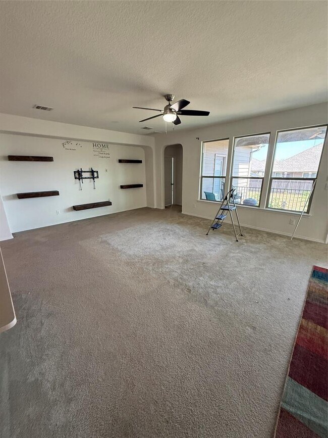 Photo - 16602 Brogan Ln