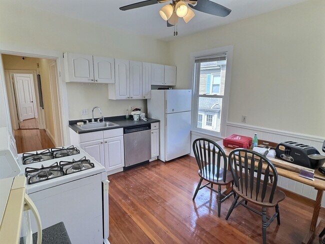 Photo - 86 South St Apartment Unit 2