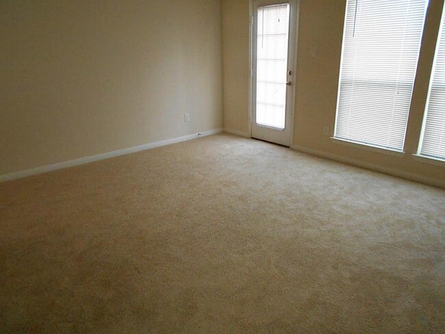 Photo - 9 N Forrest Ave