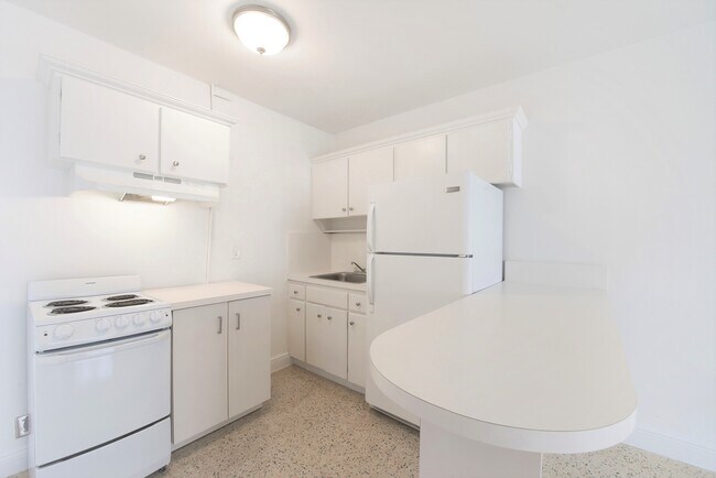 Photo - 33 Salamanca Ave Unit 33